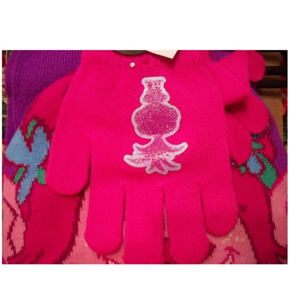 TROLLS Girls 4-6x Hat Scarf Gloves Set NWT - Picture 4 of 5